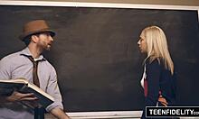 Tiffany Watsonova nezbedná chování byla zachycena v hardcore videu